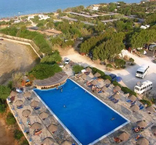 Surfing Huts سانتا ماريا